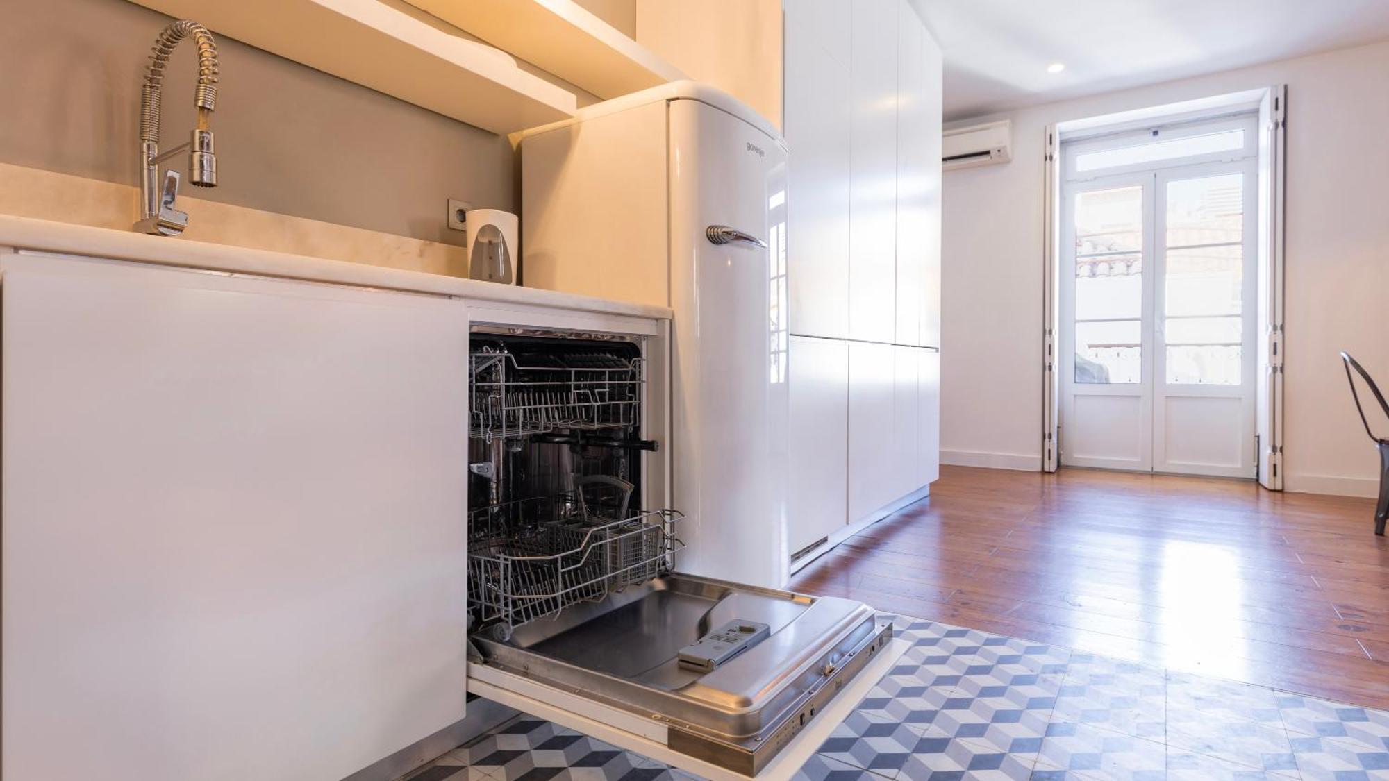 Charming 3Bdr Duplex In City Center By Lovelystay Lisboa Eksteriør billede